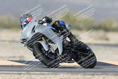 media/Jan-15-2026-Racers Edge (Thu) [[dfebeb70ab]]/2-A Group/Session 5 (Turn 5)/